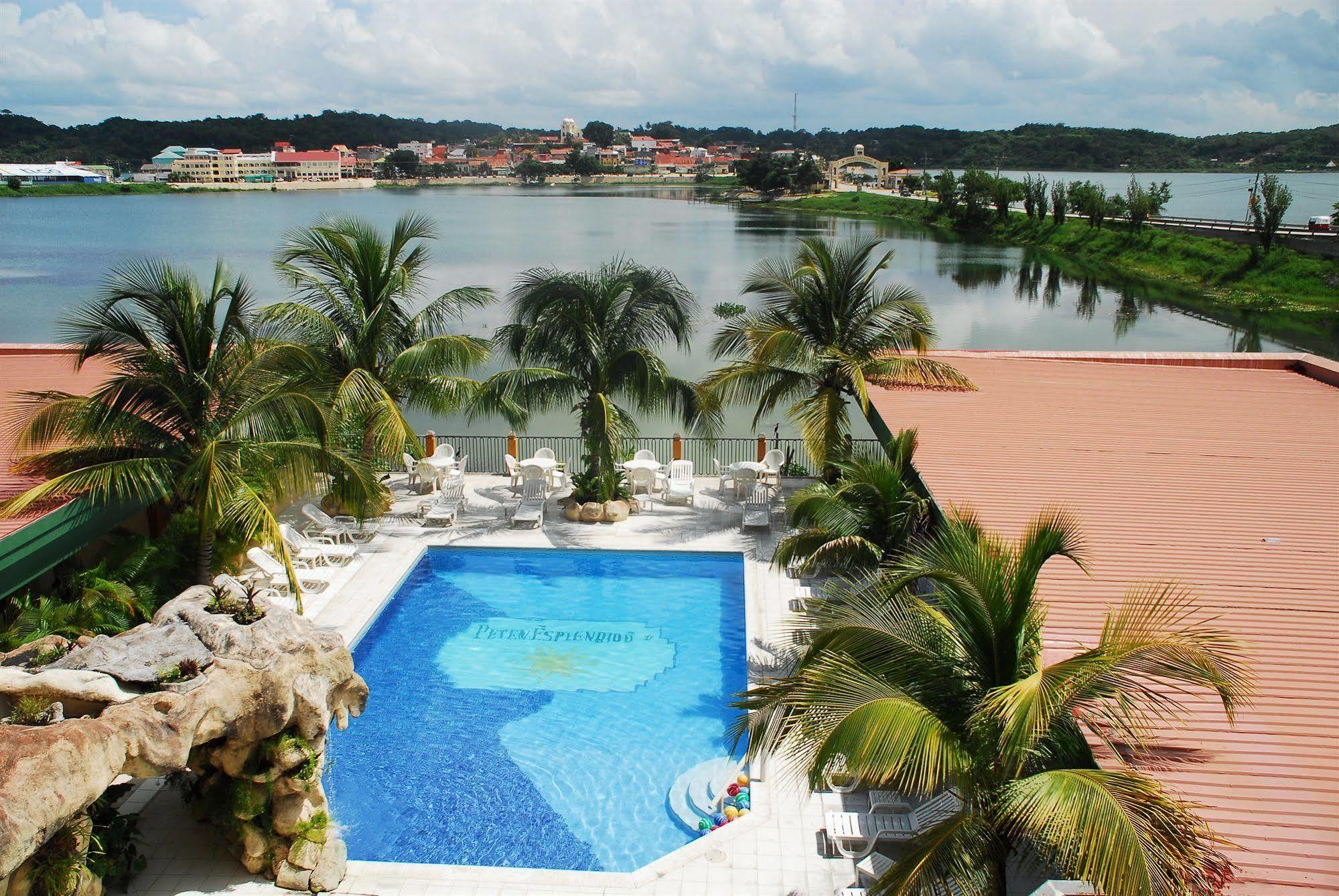 Peten Esplendido ฟลอเรส ภายนอก รูปภาพ